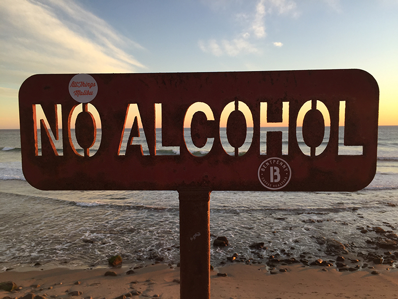 The Pacific Ocean does not contain alcohol